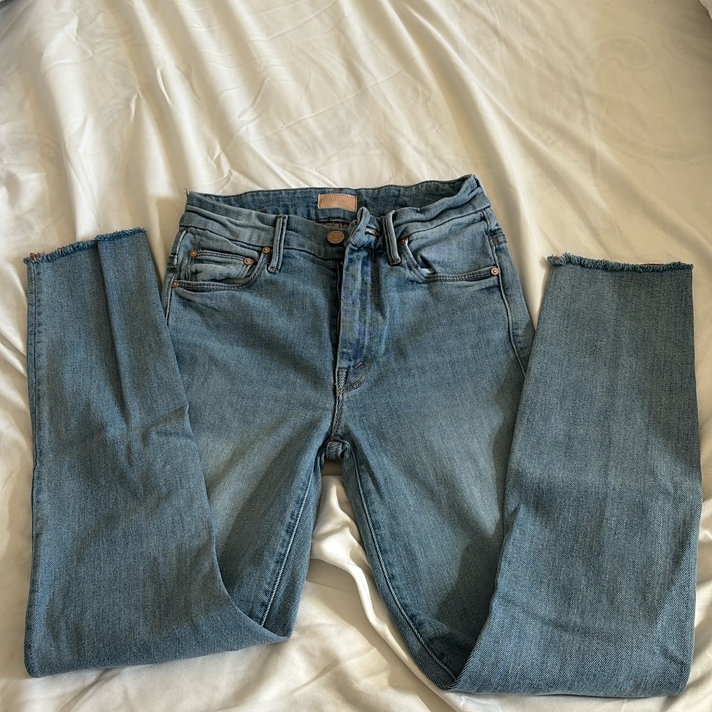 Mother jeans the looker